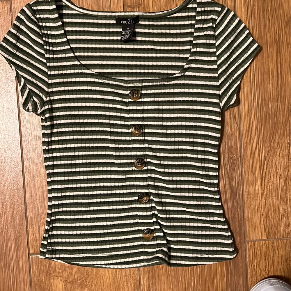 Juniors .  Rue 21. Green , dark green and cream stripes . Size M